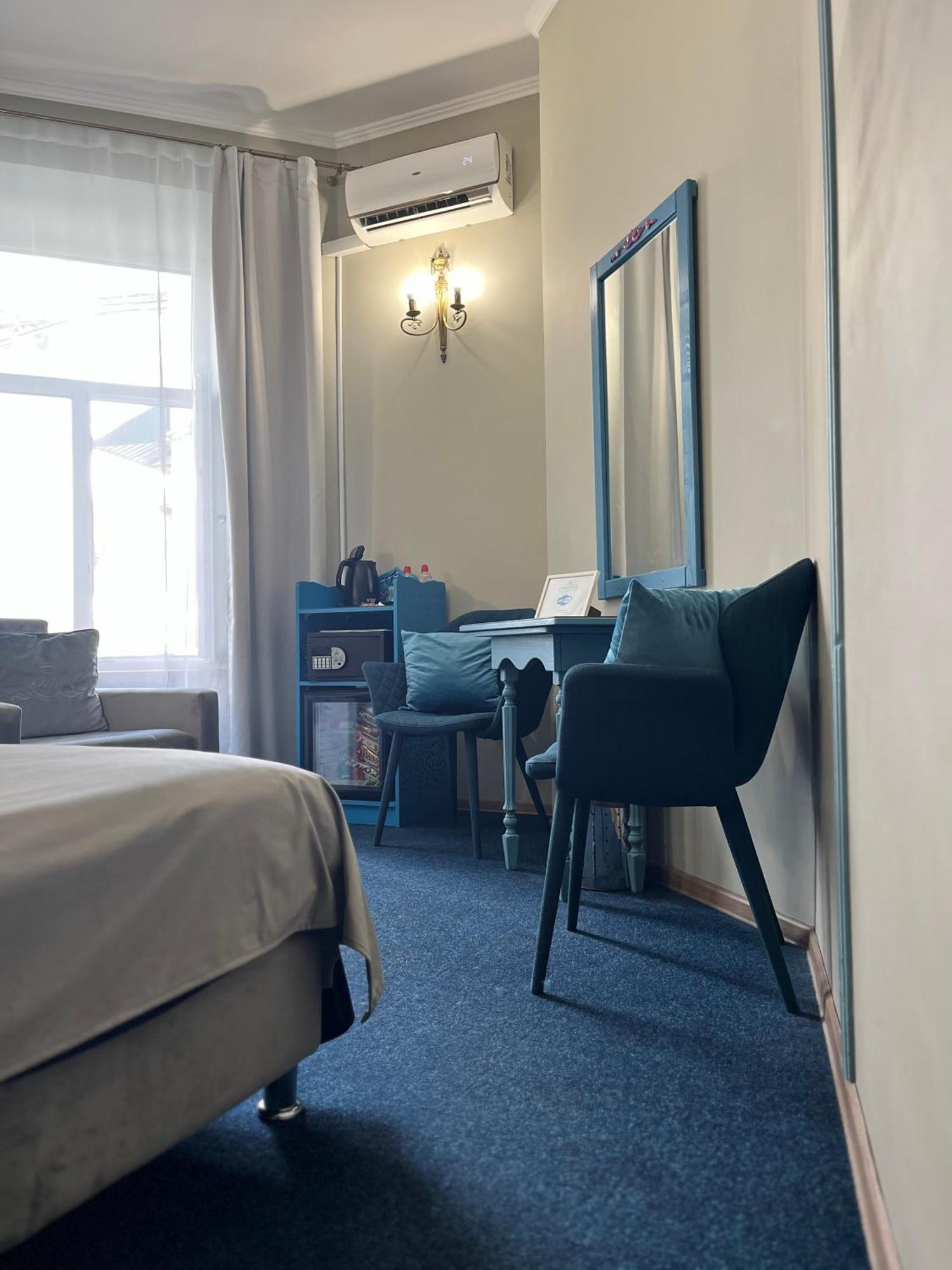 Family Residence Boutique Hotel Lviv Szoba fotó